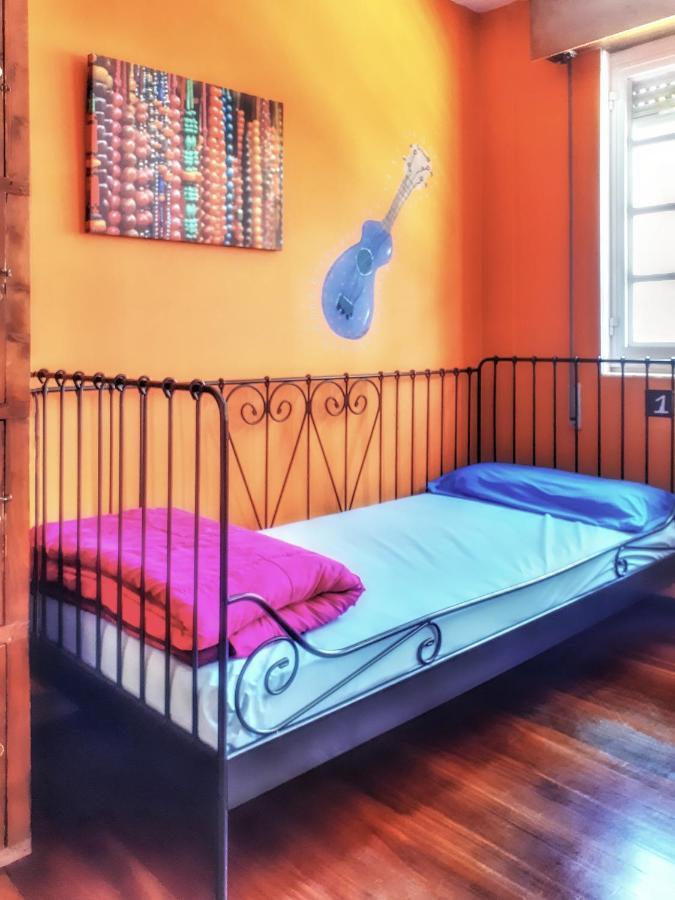 Meiga Backpackers Hostel Santiago de Compostela Ngoại thất bức ảnh